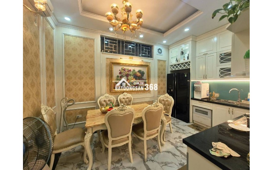 Bán tt tại trung tâm Hà Nội đầy đủ tiện ích ô tô cửa