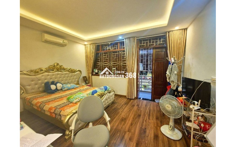 Bán tt tại trung tâm Hà Nội đầy đủ tiện ích ô tô cửa