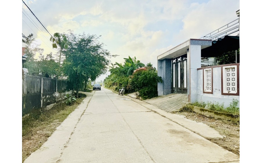 Chính chủ bán nhanh 2 lô liền kề nằm ngay chợ Đại Hiệp