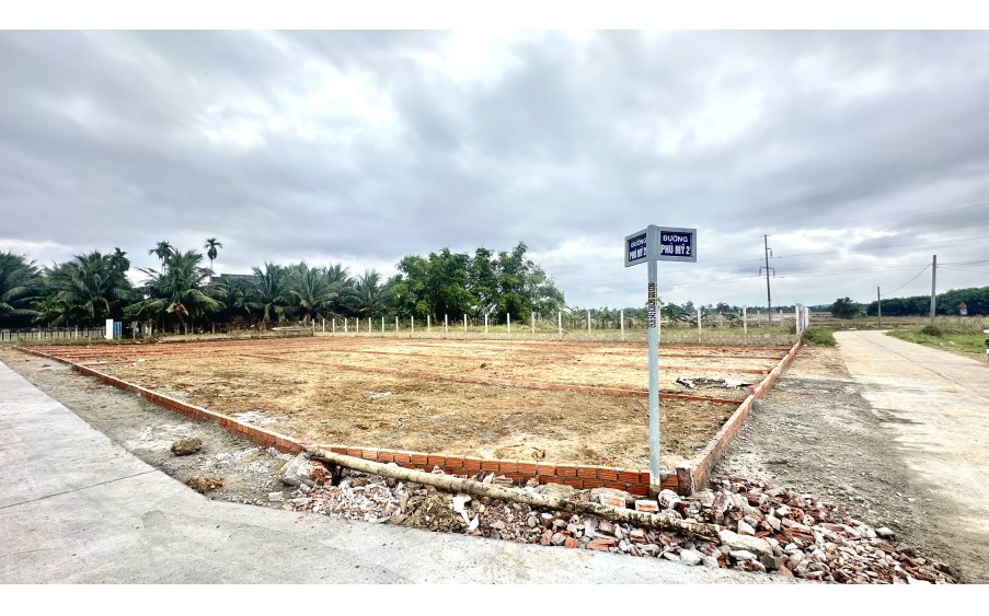 Chính chủ bán nhanh 2 lô liền kề nằm ngay chợ Đại Hiệp