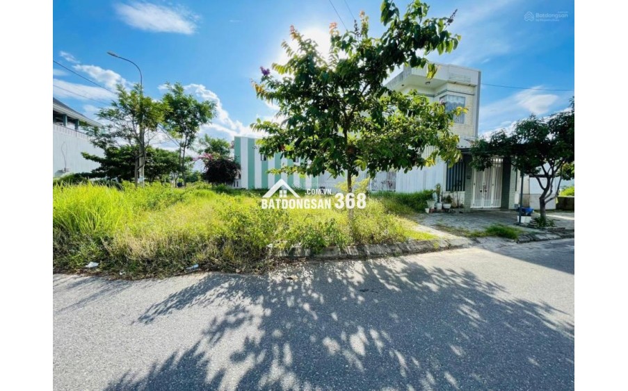 Bán đất thổ cư Mai Văn Ngọc, Hòa Hiệp Nam, Liên Chiểu, Đà Nẵng. 105m2, giá 4.2 tỷ, sổ đỏ, hướng Đông Bắc. LH: 0877661879