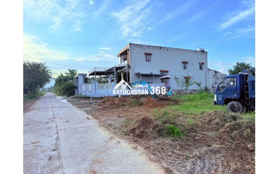  CHỈ CÒN 4 LÔ ĐẤT NAM HÒA TIẾN GIÁP RANH HÒA KHƯƠNG – CƠ HỘI SINH LỜI 2025! 