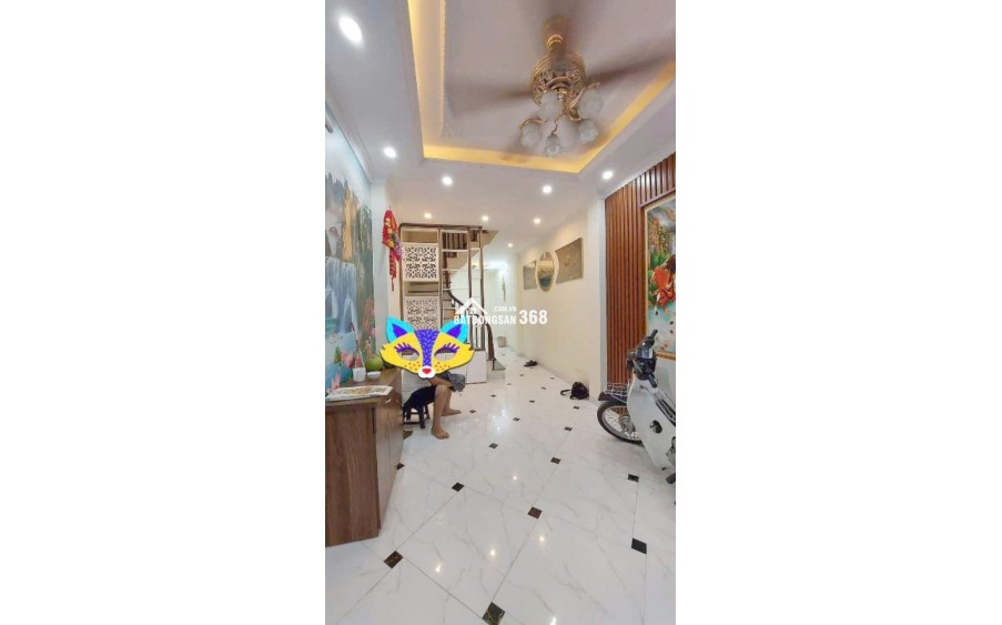 Bán nhà 4 tầng Vũ Tông Phan - Ngõ rộng ô tô đỗ sát nhà giá 4,1  tỷ - Nhà chưa sổ