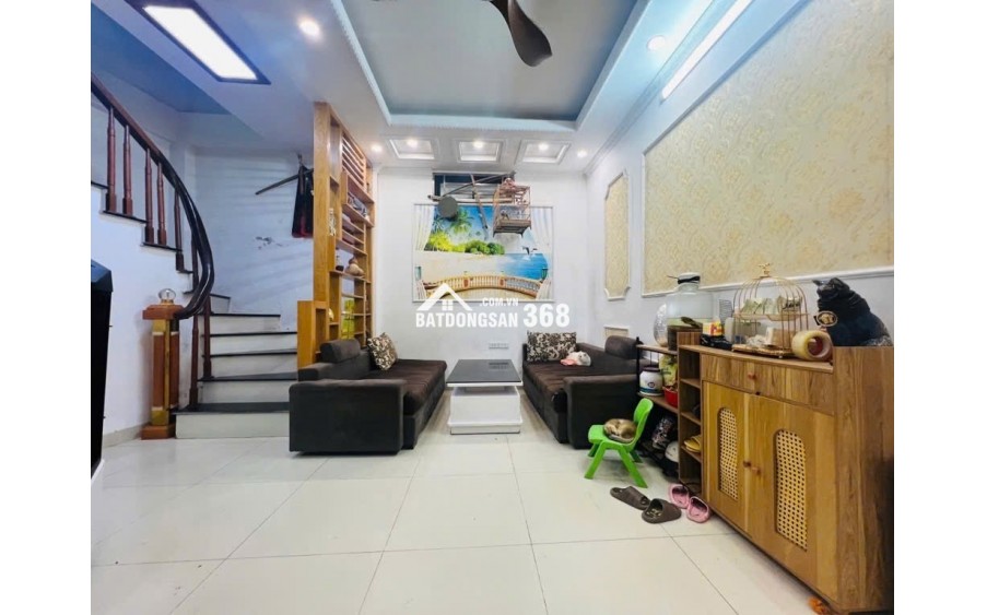 Bán nhà Vũ Tông Phan – 33m x 5 tầng mới – Ô tô đỗ cách 15m – 2 mặt thoáng, phù hợp ở kết hợp kinh doanh