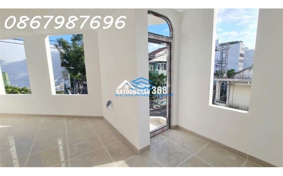 Bán Căn Góc 2 Mặt Tiền Trung Tâm Nha Trang – Nhà 4 Tầng + Tum – Giá 8 Tỷ