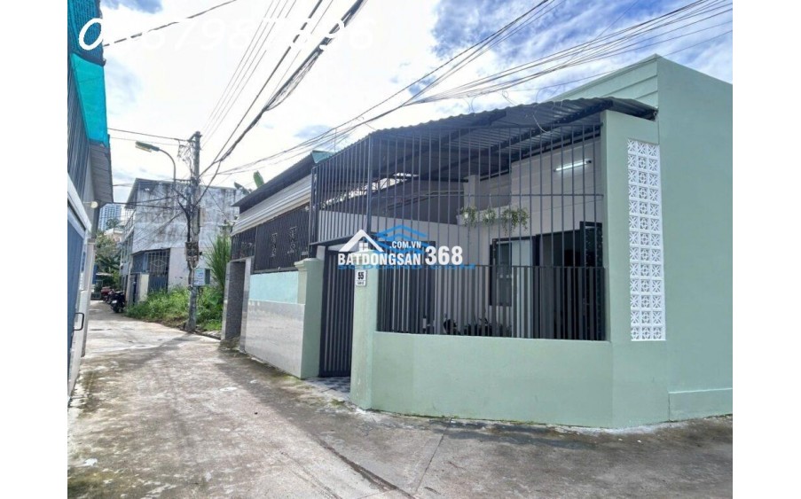 Bán căn nhà cấp 4 lô góc 2 mặt tiền đường Đặng Lộ, Vĩnh Hải, Nha Trang