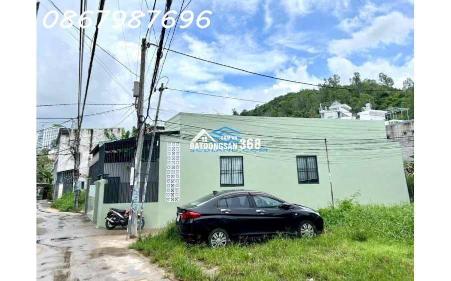 Bán căn nhà cấp 4 lô góc 2 mặt tiền đường Đặng Lộ, Vĩnh Hải, Nha Trang