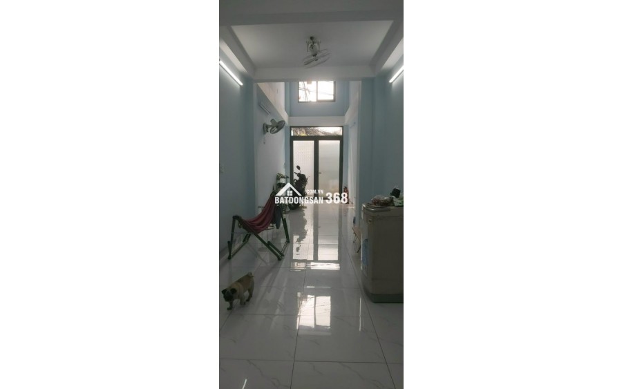 NHÀ MỚI XÂY - HẺM TRƯỚC CỬA 4M - GẦN TRUNG TÂM BÌNH THẠNH GIÁP QUẬN 1 - CÁCH NHÀ THỜ THỊ NGHÈ 300M  GIÁ CHỈ 7.5 TỶ. TL,