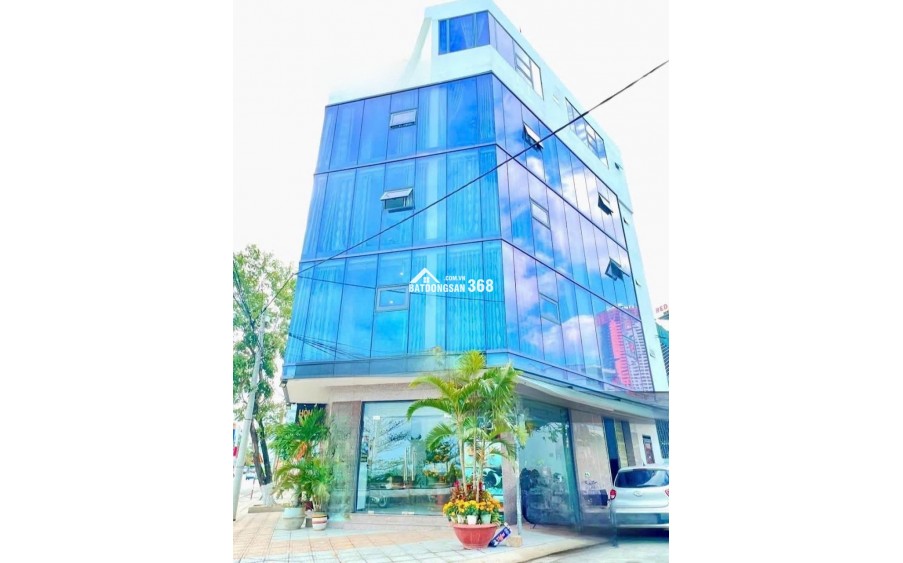 BÁN NHANH TÒA NHÀ PHỐ LÔ GÓC KINH DOANH NGHỈ DƯỠNG VIEW BIỂN PHẠM VĂN ĐỒNG NHA TRANG GIÁ BÁN 17 TỶ 500 TRIỆU 11 PHÒNG  NGỦ