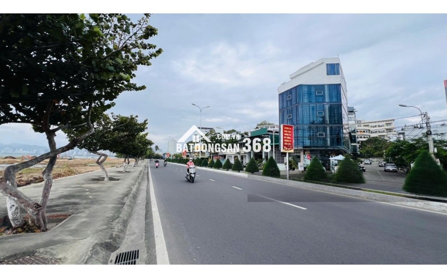 BÁN NHANH TÒA NHÀ PHỐ LÔ GÓC KINH DOANH NGHỈ DƯỠNG VIEW BIỂN PHẠM VĂN ĐỒNG NHA TRANG GIÁ BÁN 17 TỶ 500 TRIỆU 11 PHÒNG  NGỦ
