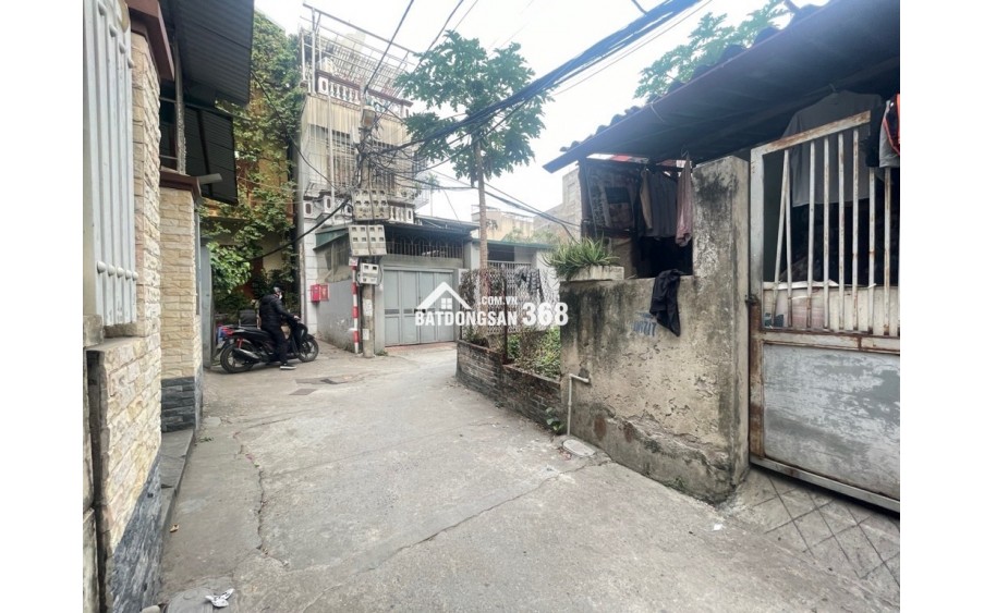 Bán đất Ngọc Thuỵ 42m lô góc oto vào chỉ 5 tỷ1. LH 0936123469