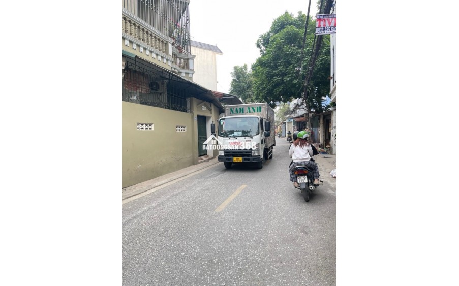 Bán đất Ngọc Thuỵ 42m lô góc oto vào chỉ 5 tỷ1. LH 0936123469