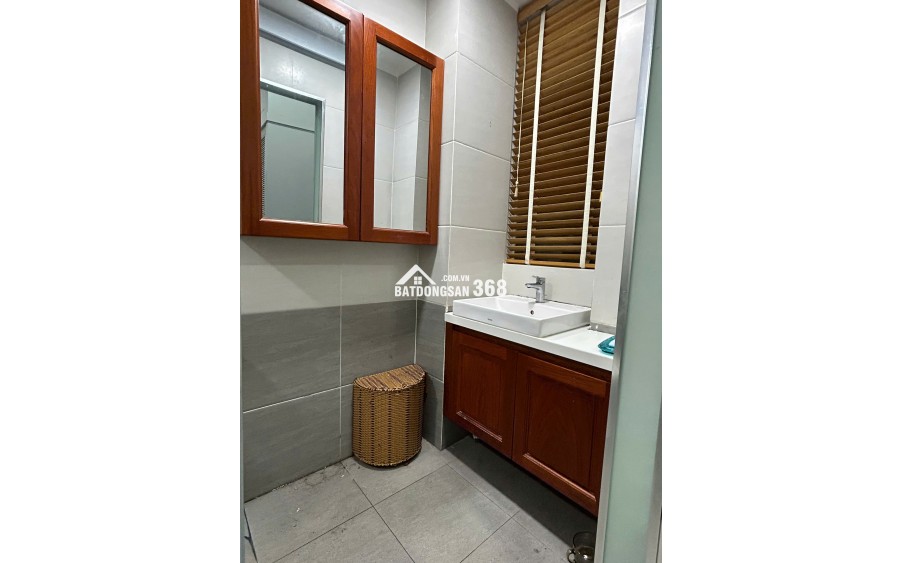 Nhà hẻm xe hơi ĐHT02, Đông Hưng Thuận, Q12