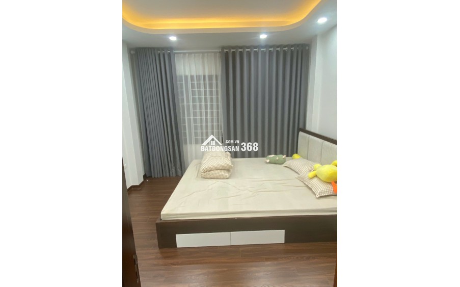 Tôi bán gấp căn nhà đẹp ở luôn ngõ 101 Thanh Nhàn, 38m2, 5 tầng, 6 phòng ngủ giá 12  tỷ có TL