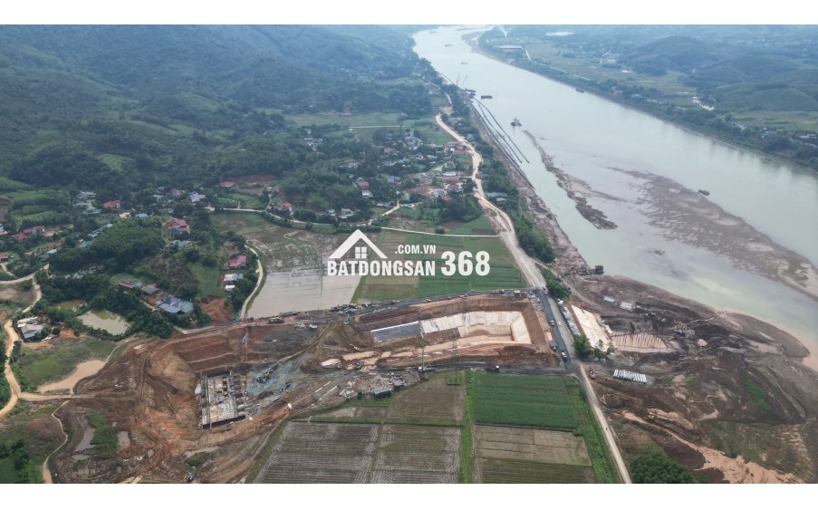 650 triệu có ngay lô đất 2 mặt tiền ven sông Đà hùng vỹ tại Kỳ Sơn, Hoà Bình