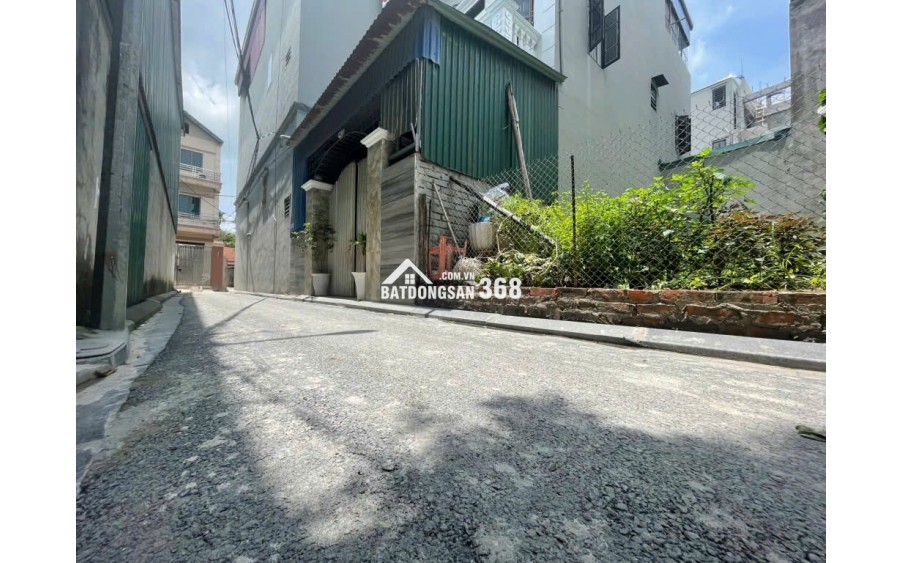 bán đất Đức Giang, Long Biên. Ngõ thông, ô tô tránh. Tiện ích ngập tràn. 42m, 
6,x tỷ ( có tl )