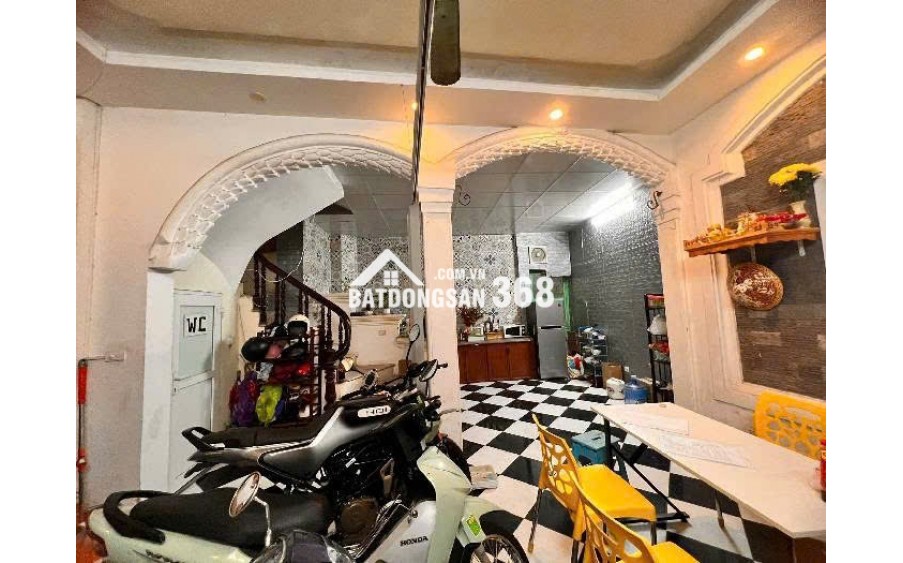 Bán nhà Trần Quý Cáp - Đống Đa 41m2 - 7,5tỷ