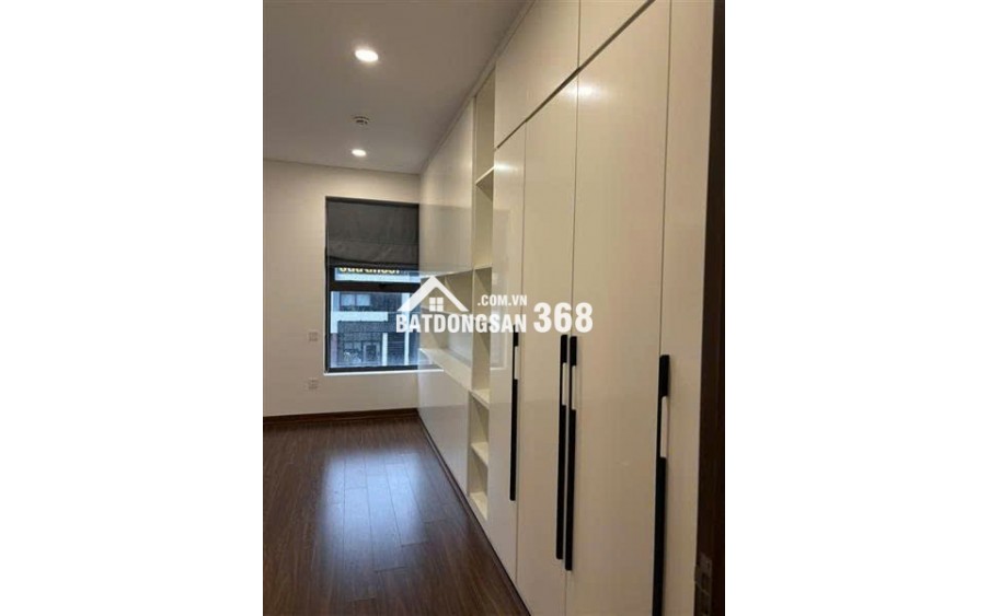 Bán chung cư Bình Minh Đức Giang . View đẳng cấp, nội thất đẹp. Lô goc, tiện ích ngập tràn . giá 7x tỷ ( có tl )