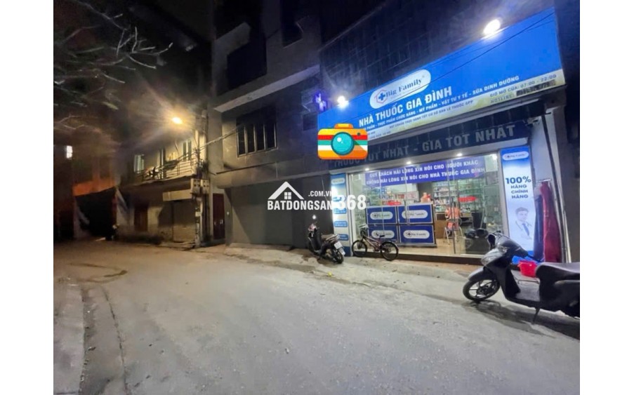 Bán nhà Nguyễn Văn Linh. 31,5m . Mặt đường kinh doanh . View hồ, ô tô tránh . Nhiều tiện ích , Tầng 1 kinh doanh được, Hàng hiếm còn xót lại . Gía