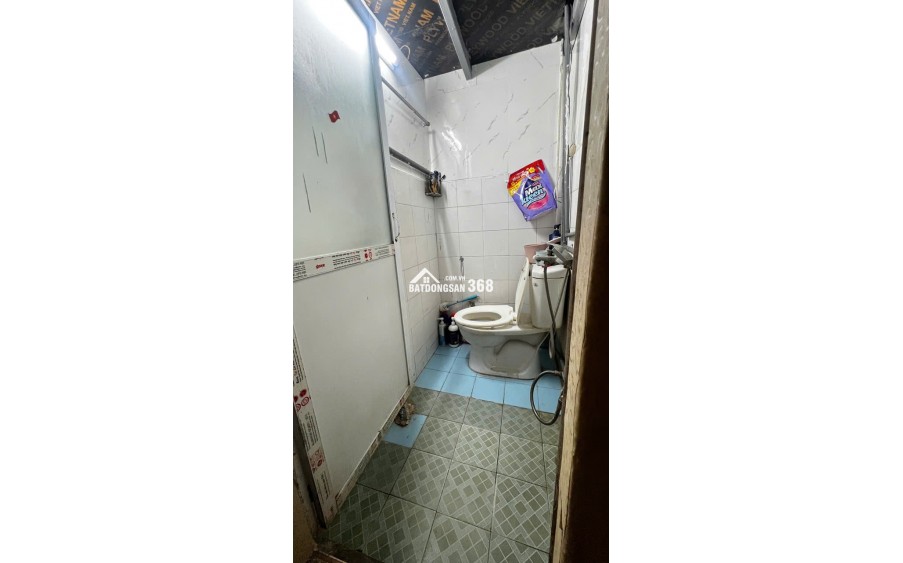 Cho thuê nhà cấp 4 30m2 đường nước Phần Lan, Phường Tứ Liên, Quận Tây Hồ, Hà Nội