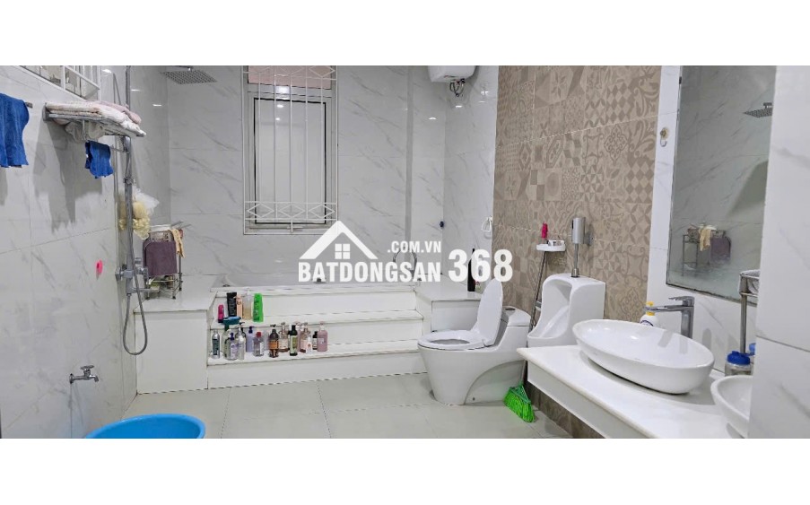 CHO THUÊ VĂN PHÒNG – NHÀ XƯỞNG THỜI TRANG KHÉP KÍN