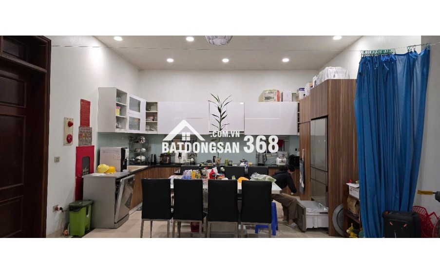 CHO THUÊ VĂN PHÒNG – NHÀ XƯỞNG THỜI TRANG KHÉP KÍN