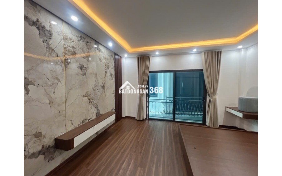 Bán nhà Trần Phú - giá 9,88 tỷ - 32m2 -Nhà mới xây-THANG MÁY SẴN