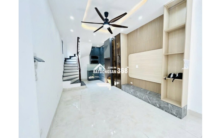  BÁN NHÀ HOÀNG MAI- LÔ GÓC - Ô TÔ - KINH DOANH THÔNG TỨ PHÍA  : 37M* 5 TẦNG * 8.95 tỷ ( Thương lượng)