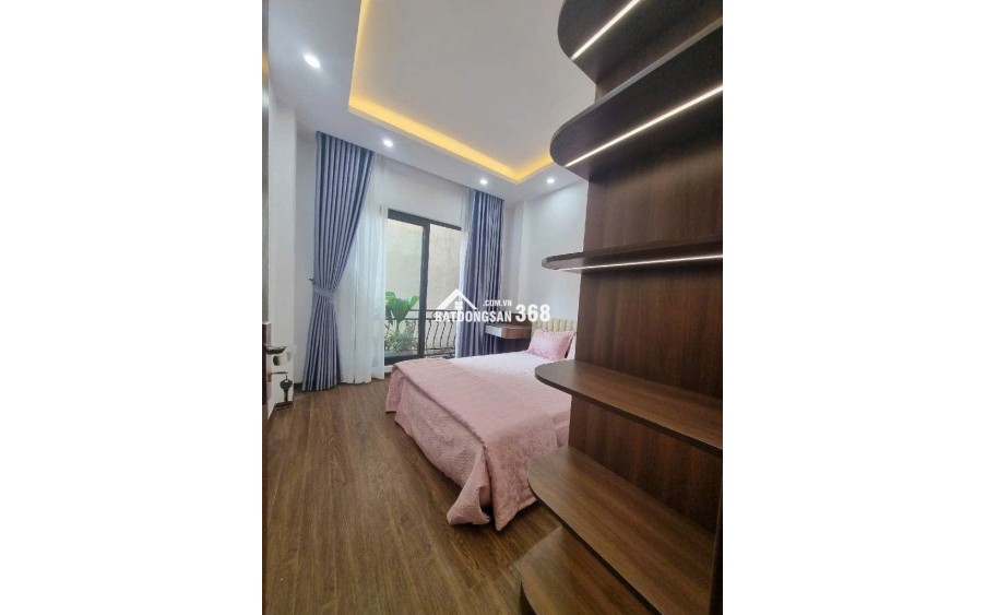 BÁN NHÀ KIM  GIANG -HOÀNG ĐẠO THÀNH MỚI TINH 37M *4 tẦNG  *8.5 TỶ ,  4 ngủ đủ  công năng,  full nội thất chỉ việc xách balo về ở