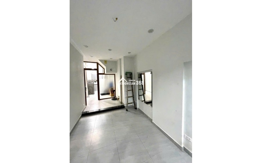 MẶT NGÕ KINH DOANH TẤP NẬP - Ô TÔ RA VÀO THOẢI MÁI - TRUNG TÂM ĐỐNG ĐA