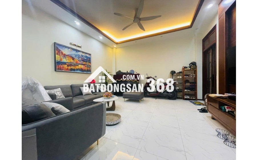 CHỦ CẦN THANH KHOẢN – HẠ CHÀO 1 TỶ – BÁN GẤP NHÀ PHỐ TÂY SƠN! 
44m² – 6 TẦNG THANG MÁY – HAI THOÁNG – CÁCH PHỐ 10M – Ô TÔ ĐỖ CỔNG  - GIÁ SIÊU HỢP LÝ: