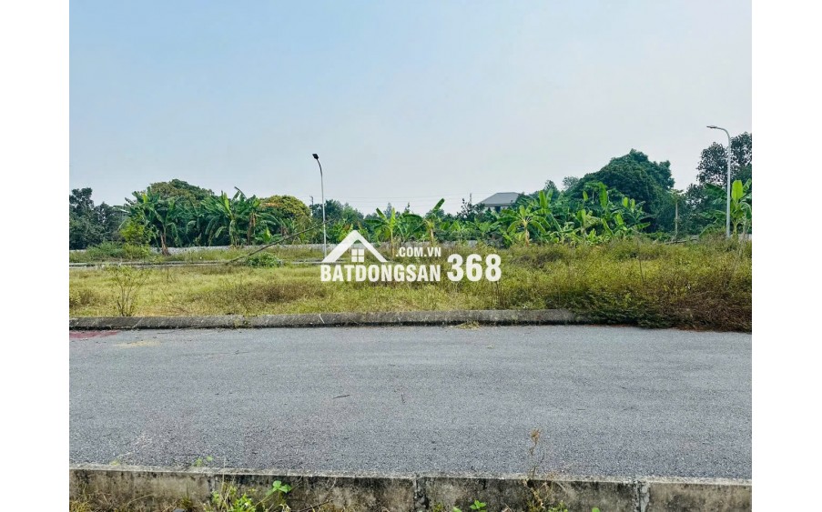 CẦN BÁN GẤP - LÔ ĐẤT 2 MẶT TIỀN ĐẸP NHẤT KHU VỰC CỔ ĐÔNG - HÒA LẠC chưa tới 2 tỷ