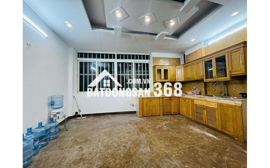 Bán Nhà Xã Đàn Hơn 11 Tỷ  Mặt Ngõ Kinh Doanh 35m 7 Tầng , Mặt Tiền 5m , Ô Tô Đỗ  
