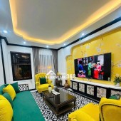 Bán nhà Nguyễn Chí Thanh_7 chỗ ngủ nhà_ngõ kinh doanh_giá chào 18 tỷ