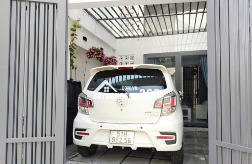 CHUYỂN CÔNG TÁC CẦN BÁN NHÀ MỚI XÂY, THIẾT KỆ HIỆN ĐẠI SANG TRỌNG, DTSD 300m2, P.TÂN TẠO(MỚI)