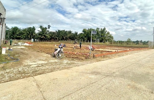 Chính chủ bán nhanh 2 lô liền kề nằm ngay chợ Đại Hiệp