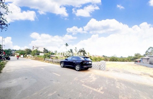 Siêu phẩm cho bác nào muốn xây biệt thự, hoặc nhà xưởng  tại Đồng Vàng - Phú Mãn - Quốc Oai - Diện tích : 451m2  giá 16tr/m