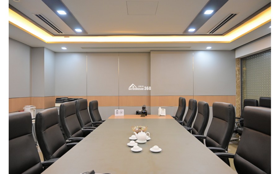 Bán nhà mặt hồ hạ đình – căn đẹp nhất tuyến đường – 8 tầng thang máy – view hồ – có 1 không 2