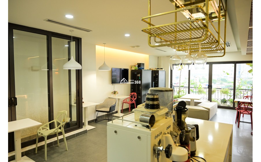 Bán nhà mặt hồ hạ đình – căn đẹp nhất tuyến đường – 8 tầng thang máy – view hồ – có 1 không 2