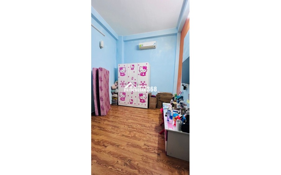 Nhà đẹp Q.10 - CMT8 - hẻm xe hơi thông - 48m2 - 4 tầng - giá 8ty2