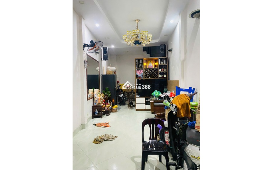 BÁN NHÀ TẠI PHỐ NGỌC LÂM - PHỐ VIP - MẶT NGÕ Ô TÔ TRÁNH - KINH DOANH ĐỈNH - VỈA HÈ RỘNG 2 BÊN - XUNG QUANH TIỆN ÍCH BẠT NGÀN