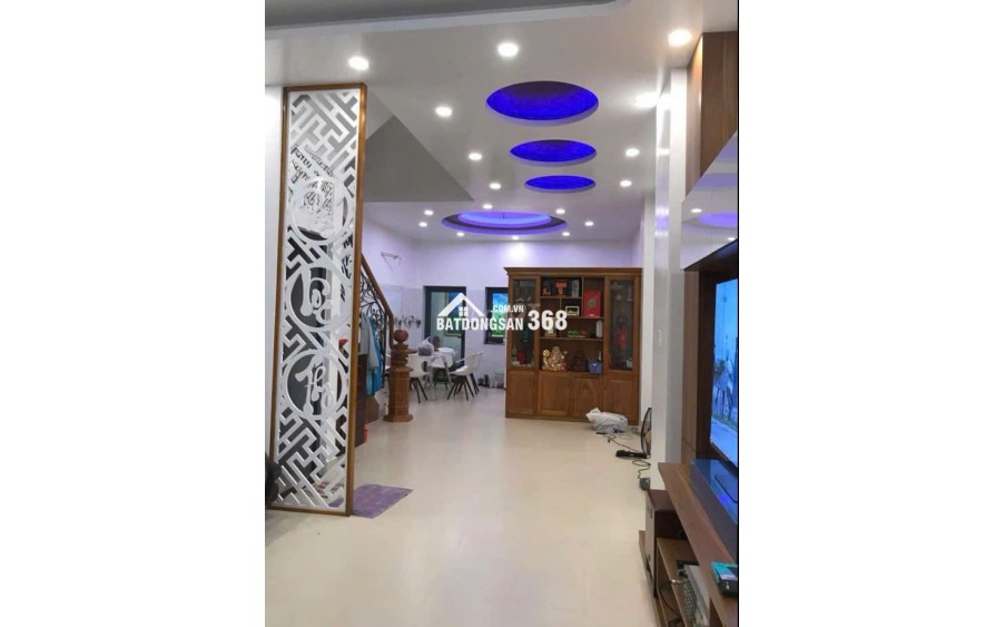 Bán nhà 4 lầu Nguyễn Văn Linh, Bình Hưng, Bình Chánh, hẻm xe hơi lớn