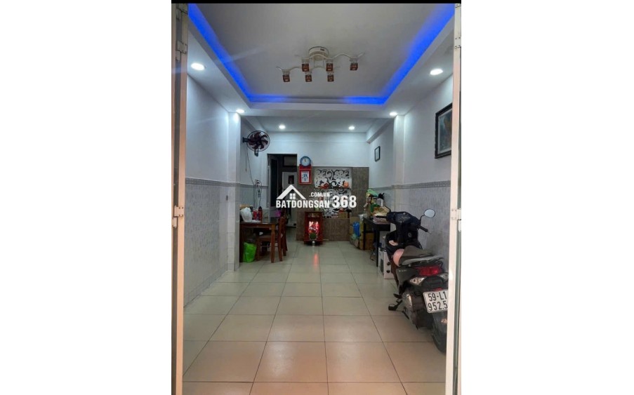 Bán nhà 1 trệt 2 lầu 1 sân thượng ngay khu trung tâm Q5