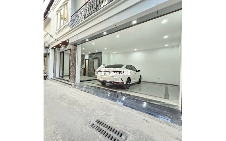 Bán nhà riêng Phố Lụa _Ô tô vào nhà_51M2_ Nở hậu_Thang máy_Chỉ hơn 13 tỷ !