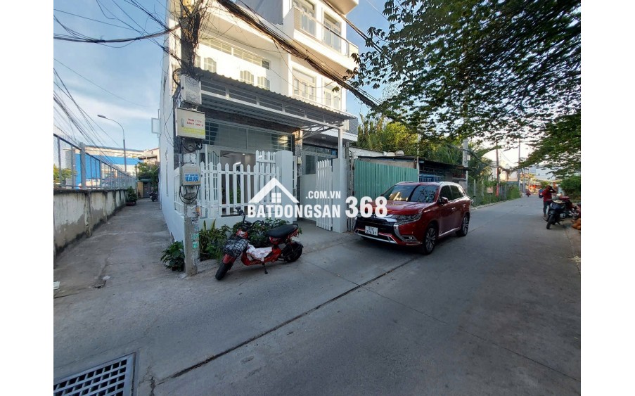 Bán nhà góc 2 mặt tiền hẻm xe hơi Huỳnh Tấn Phát Nhà Bè