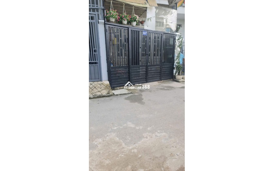 Chính chủ Bán nhà 1 trệt 1 lầu hẻm xe hơi tại Hà Huy Giáp Q12