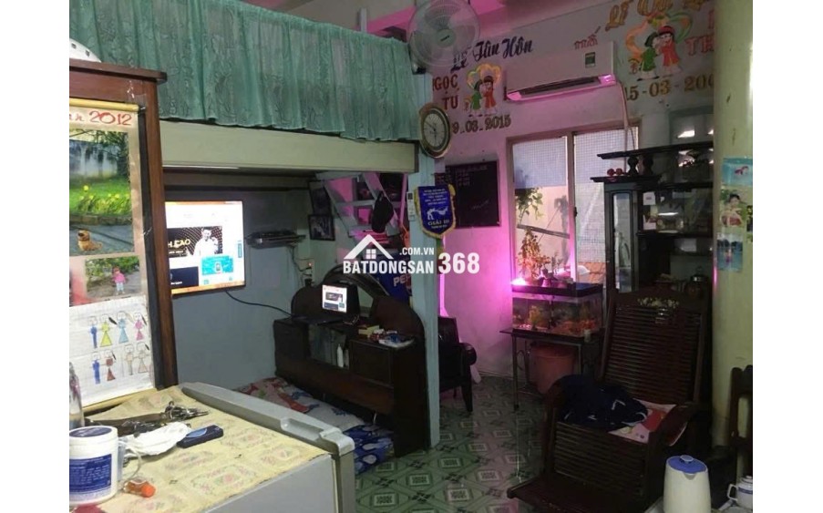 Bán nhà tập thể tầng 2 ngay mặt tiền 638 Lê Hồng Phong Q10