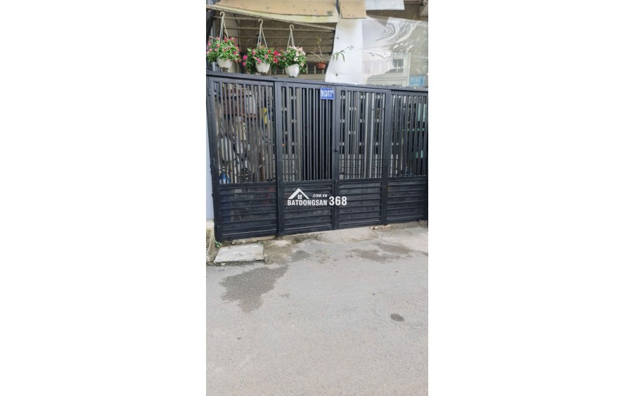 Chính chủ Bán nhà 1 trệt 1 lầu hẻm xe hơi tại Hà Huy Giáp Q12