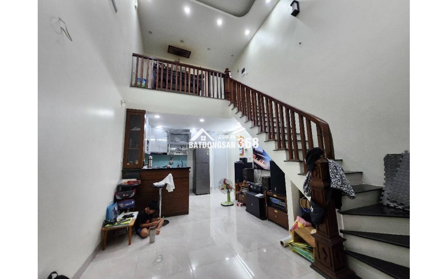 Bán nhà-LA DƯƠNG-Hà Đông-9,9 tỷ-55m2-full nội thất