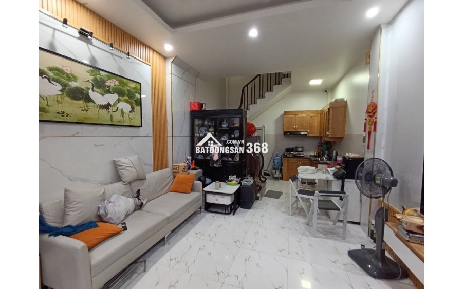 NGÔ QUYỀN-hà đông-33m2-9,5 Tỷ-oto đỗ cửa-nhà vị trí đẹp